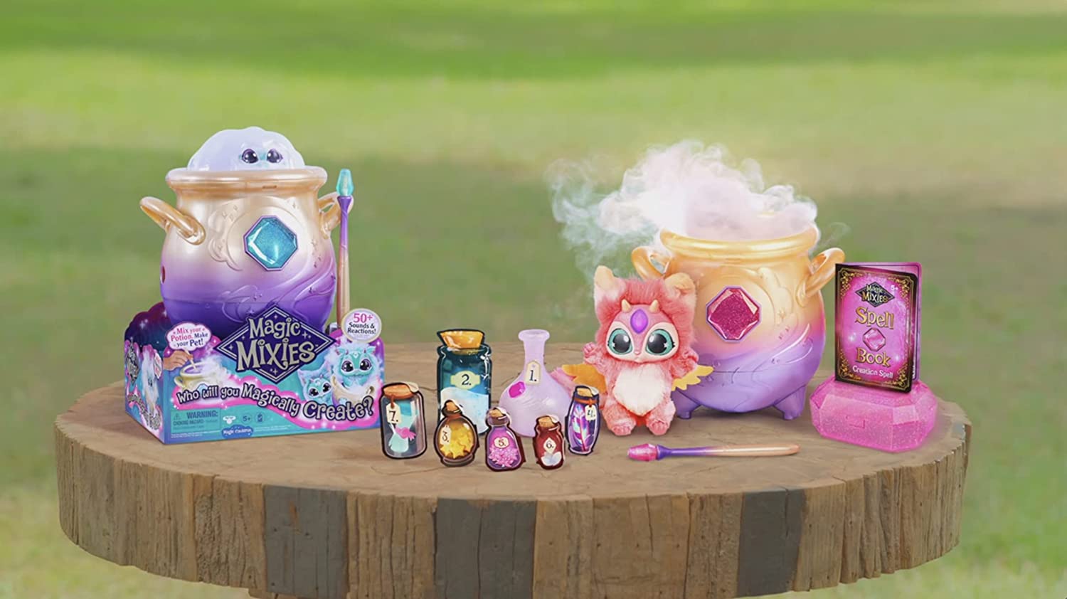 Magic Mixies 魔法喷雾锅，带交互式 8 英寸蓝色毛绒玩具和 50 多种声音和反应，多色