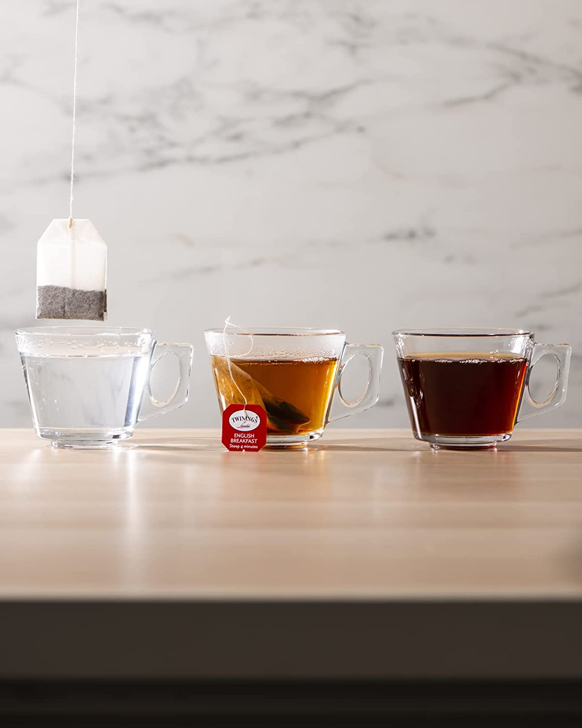 Twinings 英式早餐红茶，100 个独立包装的茶包，柔滑、可口、浓郁、含咖啡因