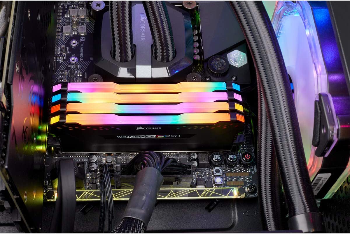 Corsair Vengeance RGB Pro 32GB (4x8GB) DDR4 3600 (PC4-28800) C18 台式机内存 - 黑色