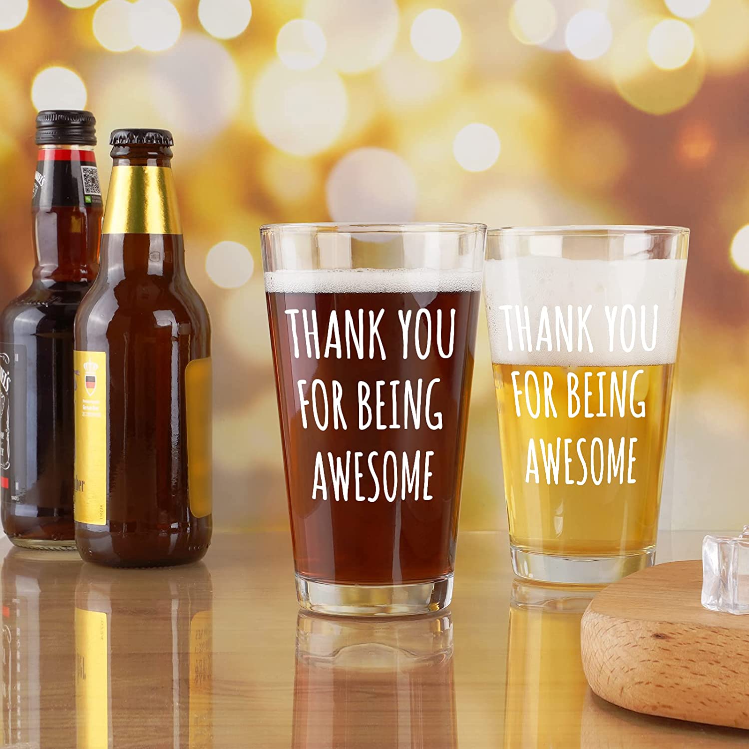 Modwnfy Thank You for Being Awesome 啤酒杯，有趣的圣诞节感谢礼物，生日老板日祝贺毕业，鼓舞人心的啤酒品脱玻璃杯送给爸爸老板同事，15 盎司