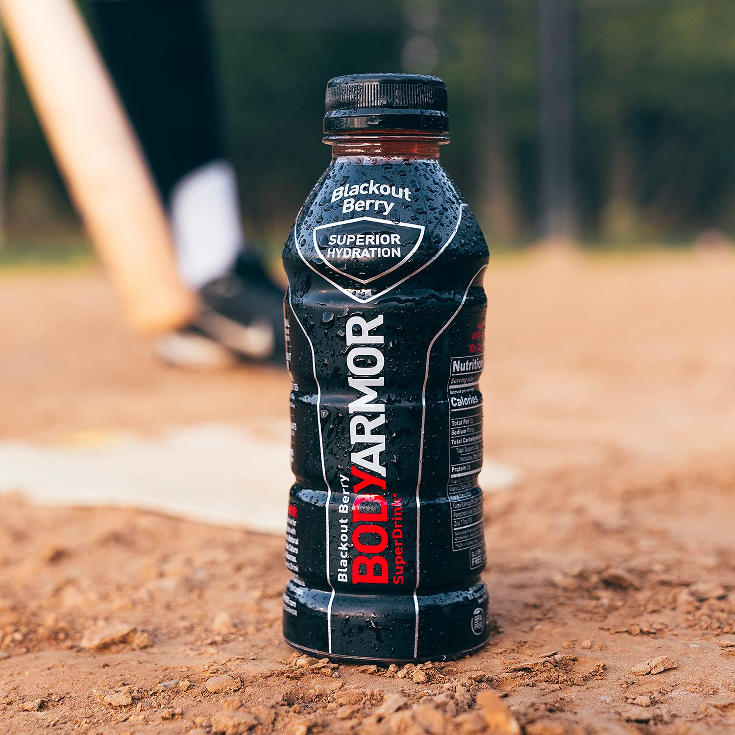 BODYARMOR 运动饮料运动饮料，遮光浆果，含维生素的天然香料，富含钾的电解质，非常适合运动员，16 液体盎司（12 件装）