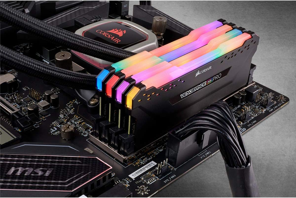 Corsair Vengeance RGB Pro 32GB (4x8GB) DDR4 3600 (PC4-28800) C18 台式机内存 - 黑色