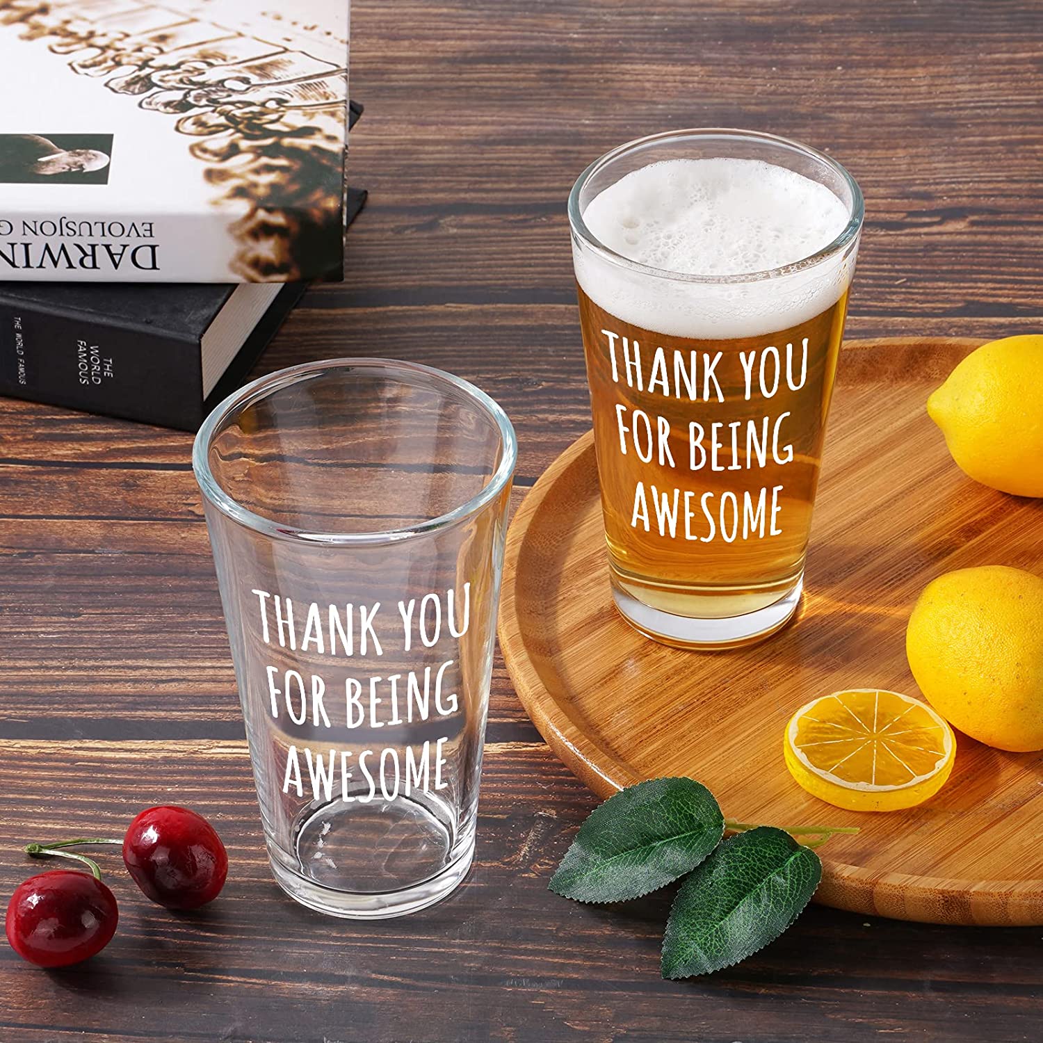 Modwnfy Thank You for Being Awesome 啤酒杯，有趣的圣诞节感谢礼物，生日老板日祝贺毕业，鼓舞人心的啤酒品脱玻璃杯送给爸爸老板同事，15 盎司