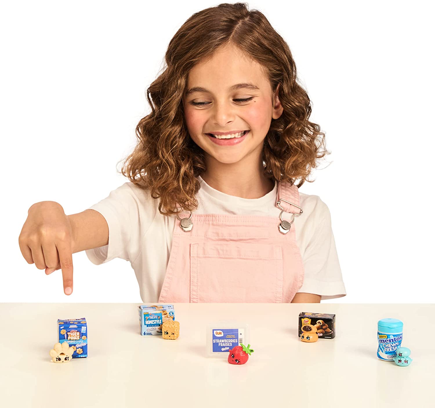 Shopkins Real<littles Snack Time Mega Pack，13 加 13 个 Real Branded 迷你包，内含 8 个隐藏的惊喜。